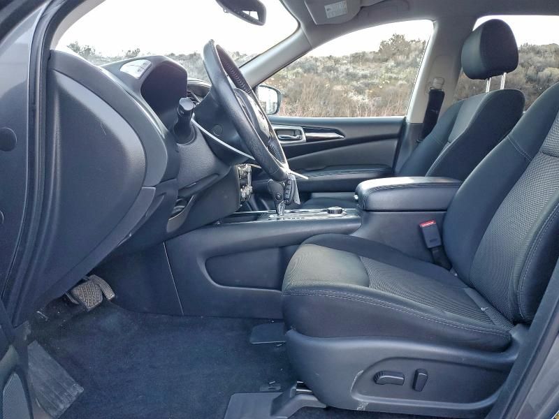 2018 Nissan Pathfinder s