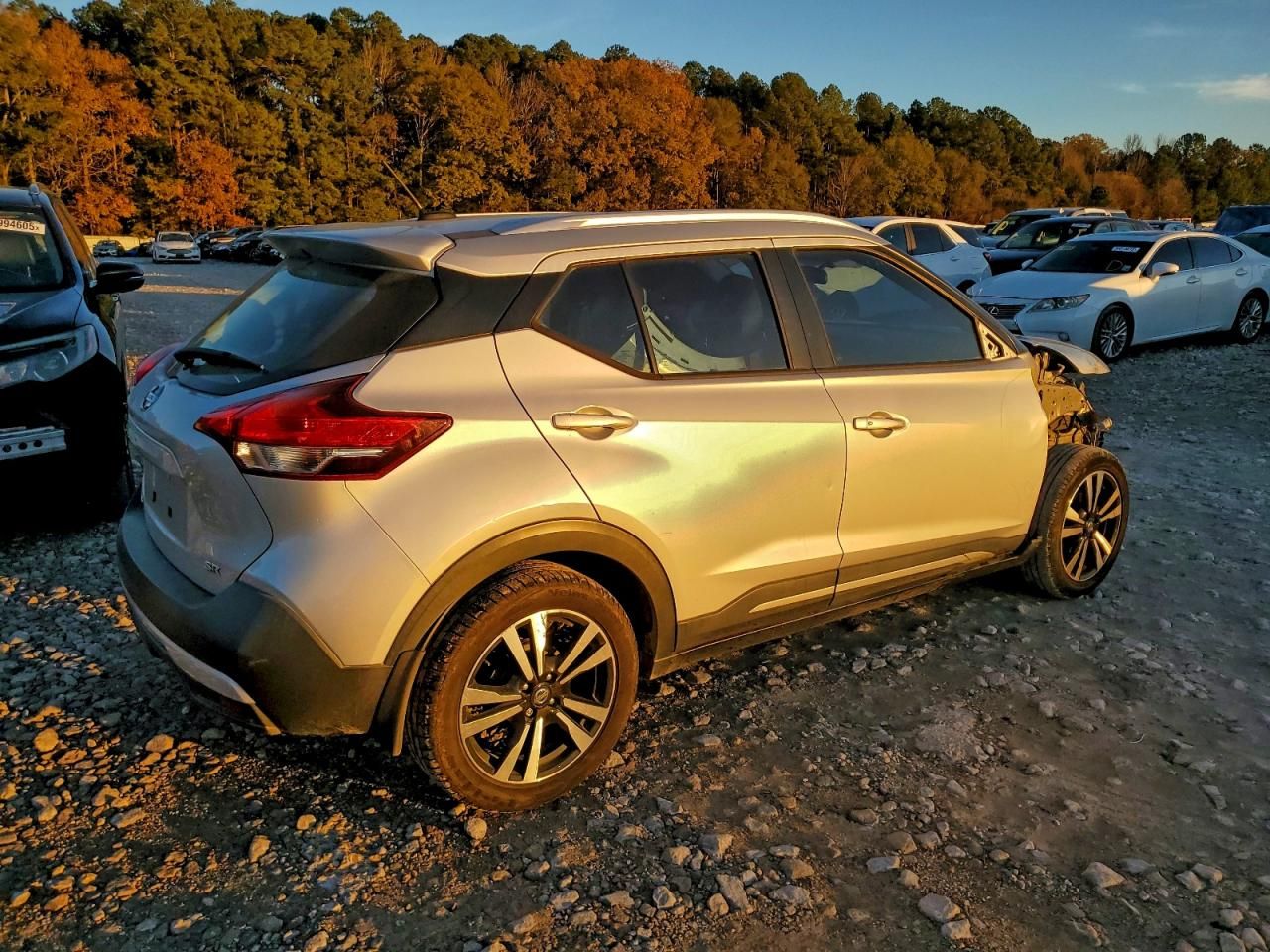 2019 Nissan Kicks s