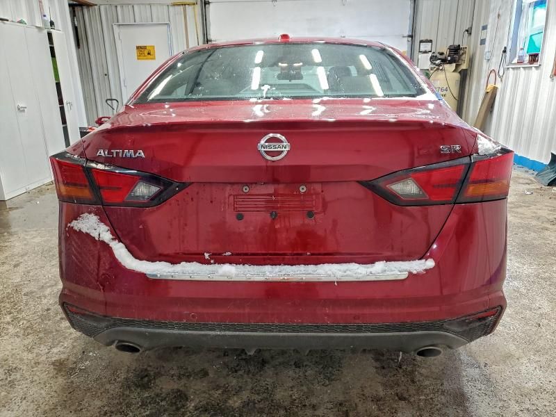 2022 Nissan Altima sr