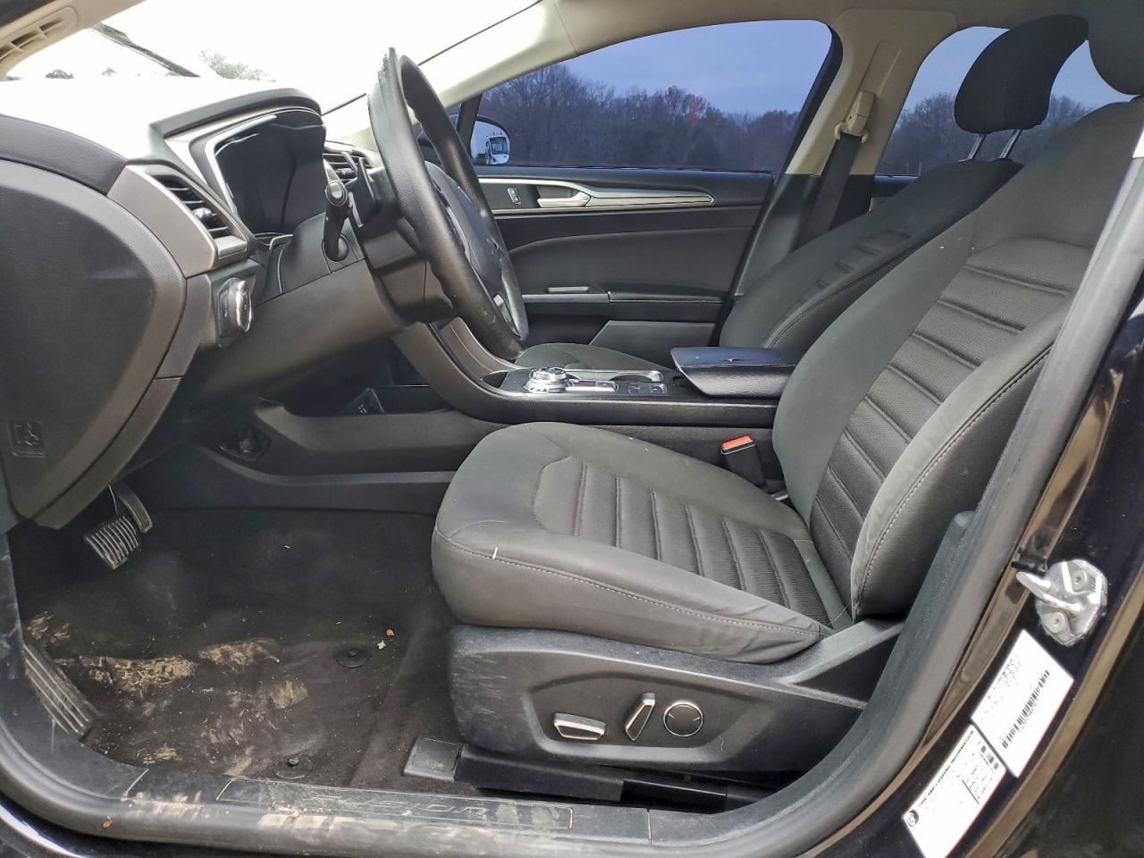 2019 Ford Fusion se