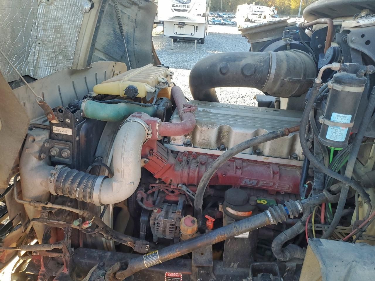 2013 Mack CXU613 Semi Truck