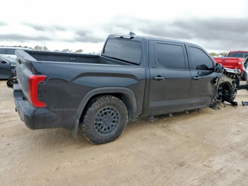 2026 Toyota Tundra Crewmax SR5