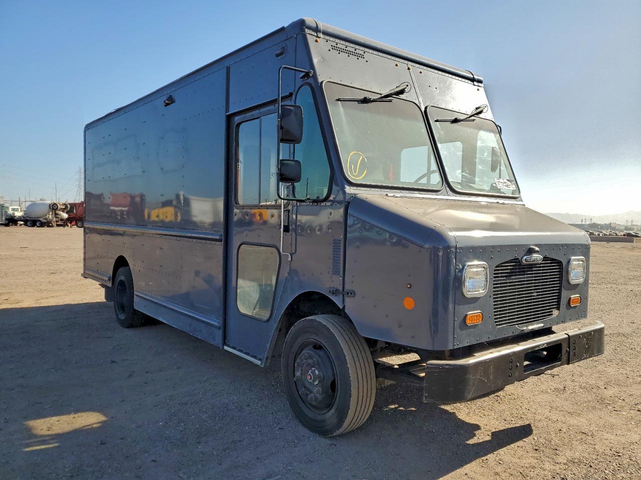 2020 Freightliner MT 45G Delivery Truck