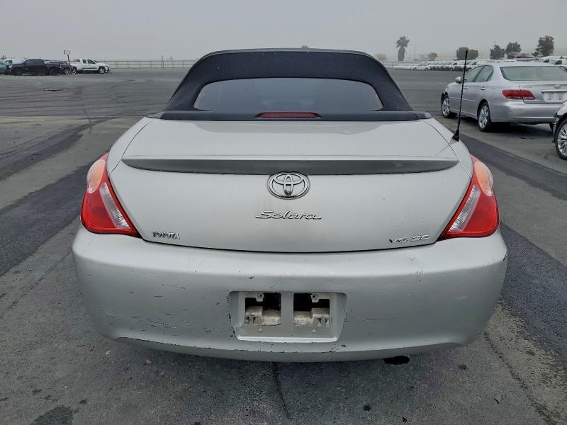 2005 Toyota Camry Solara se V6