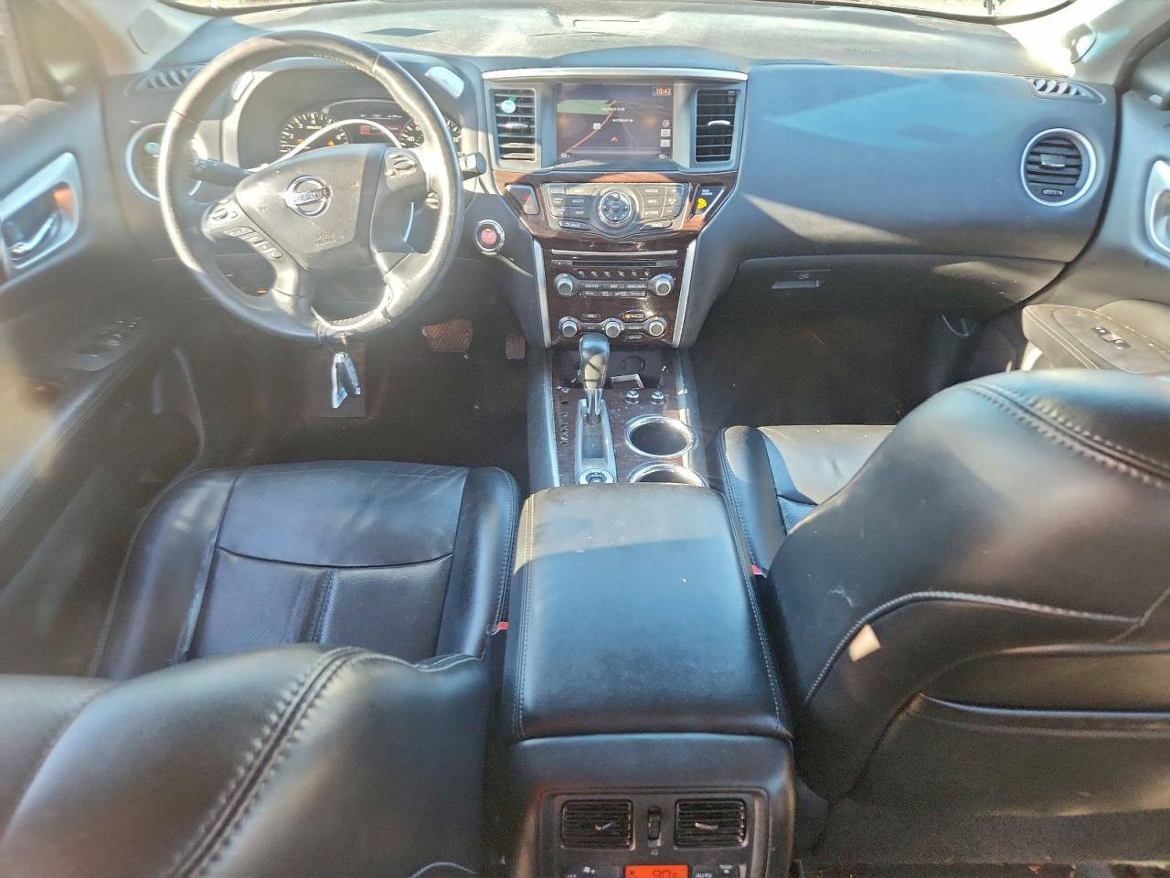 2015 Nissan Pathfinder s