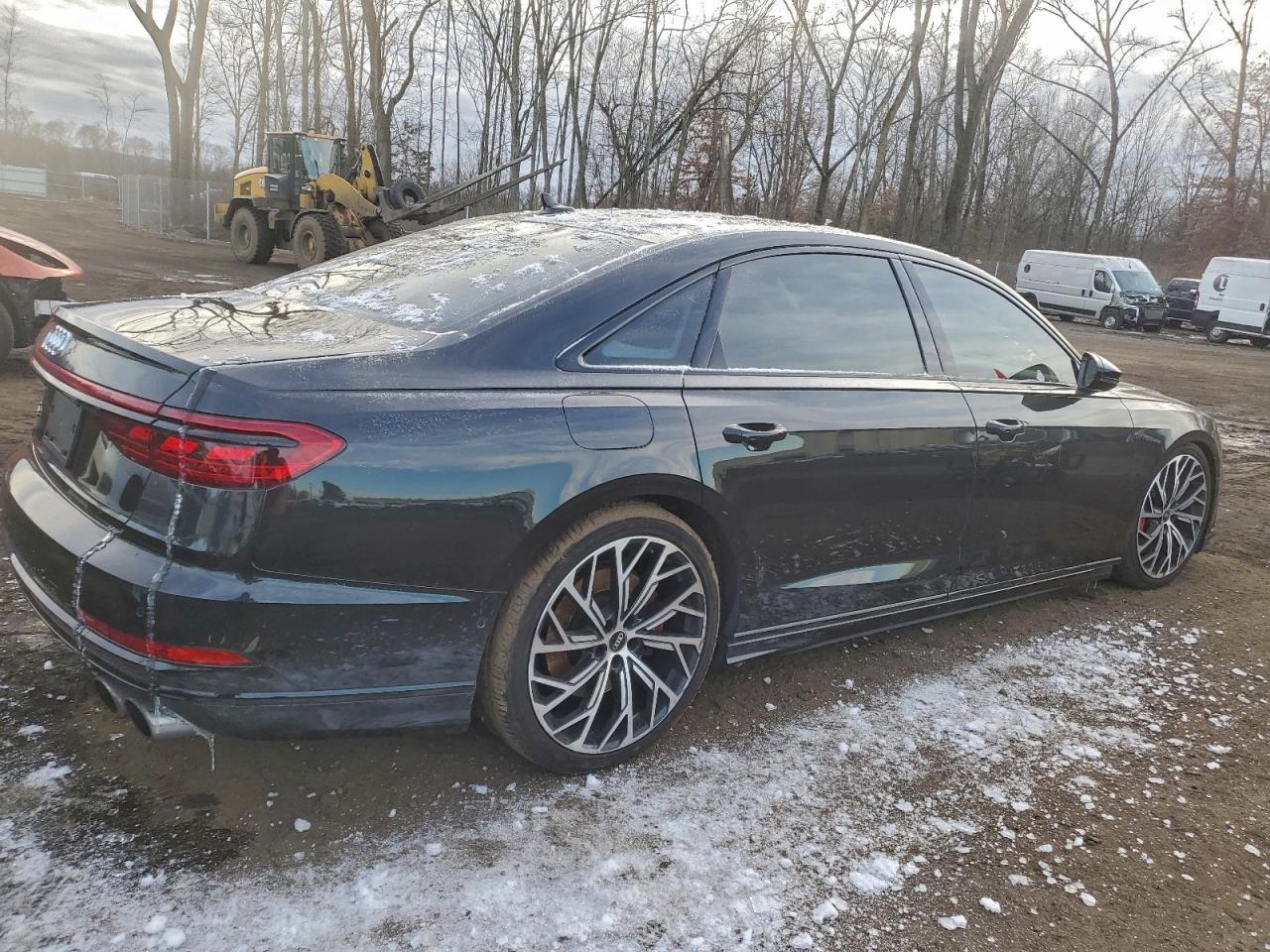 2021 Audi S8