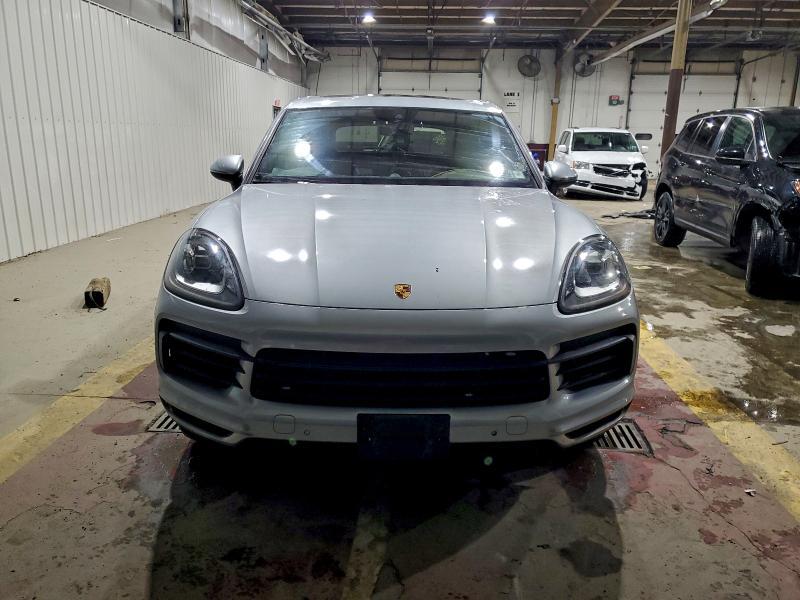 2023 Porsche Cayenne Base