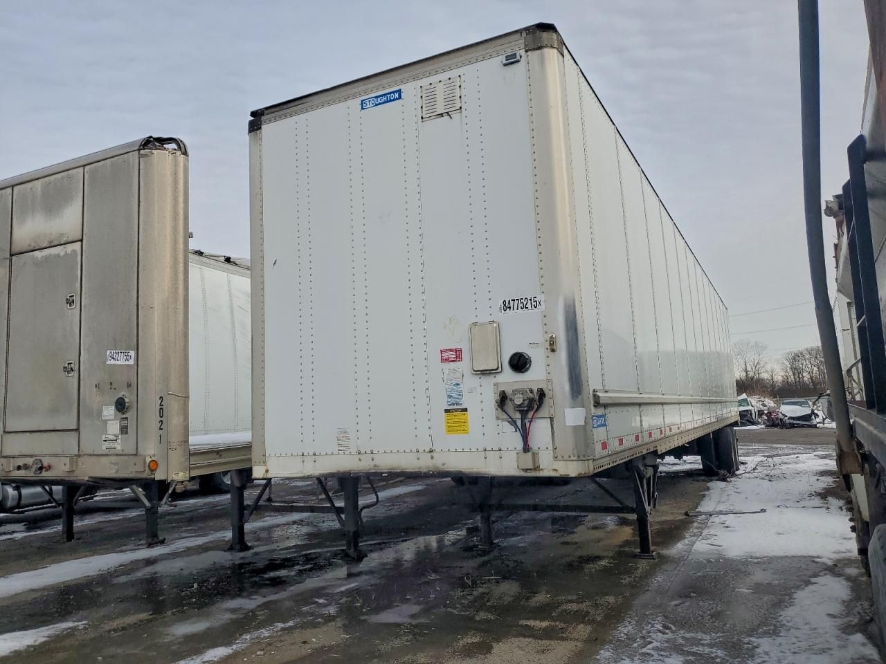 2015 Stoughton DRY Van Trailer