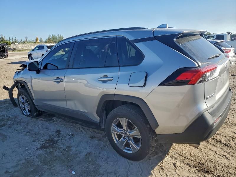 2022 Toyota Rav4 xle