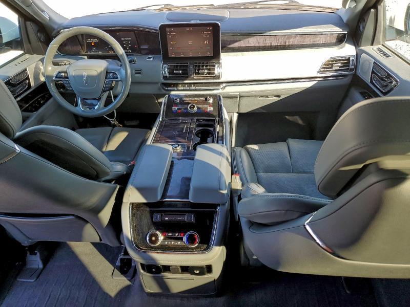 2021 Lincoln Townhouse Navigator Reserve