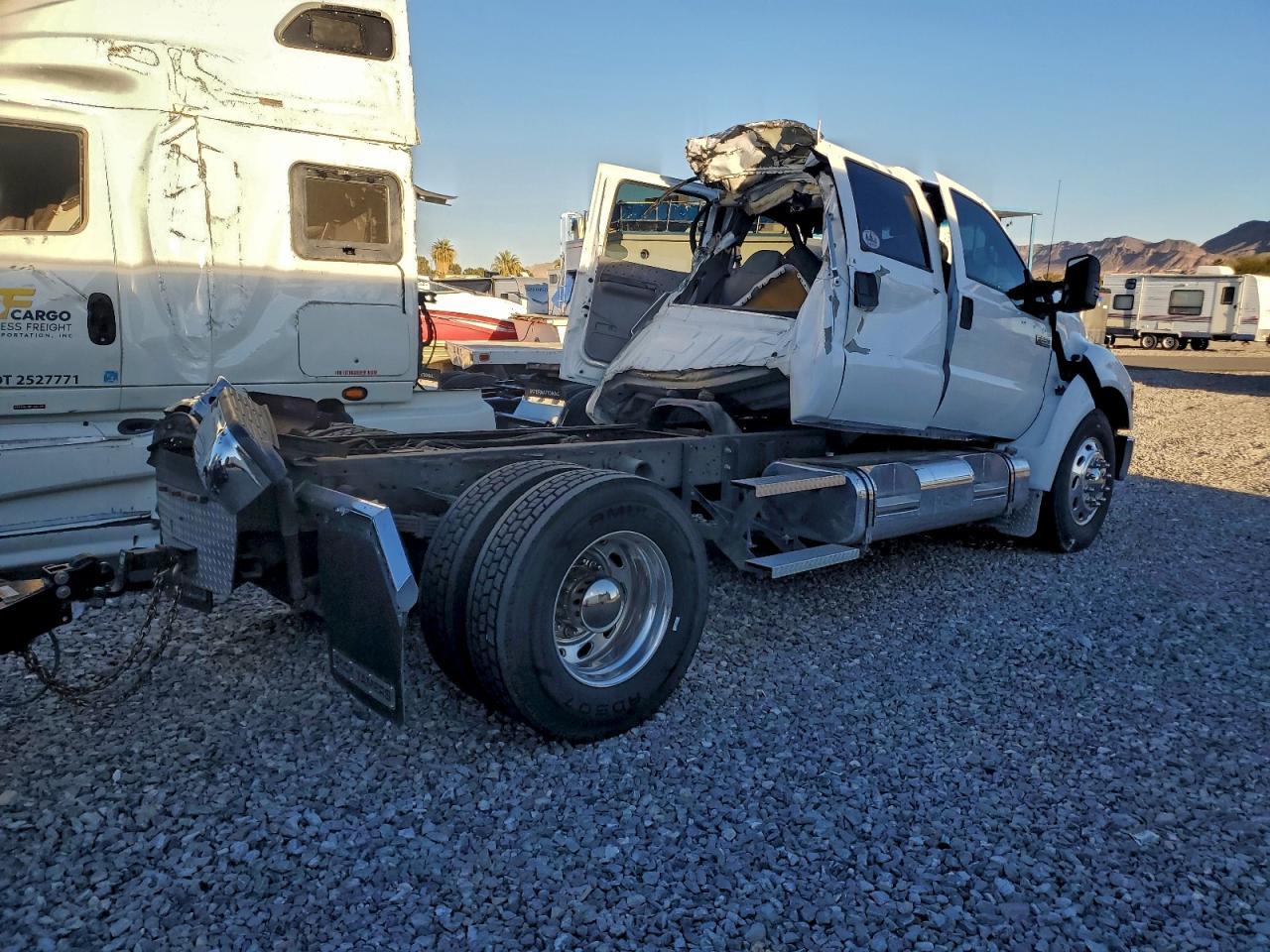 2000 Ford F650 Super Duty