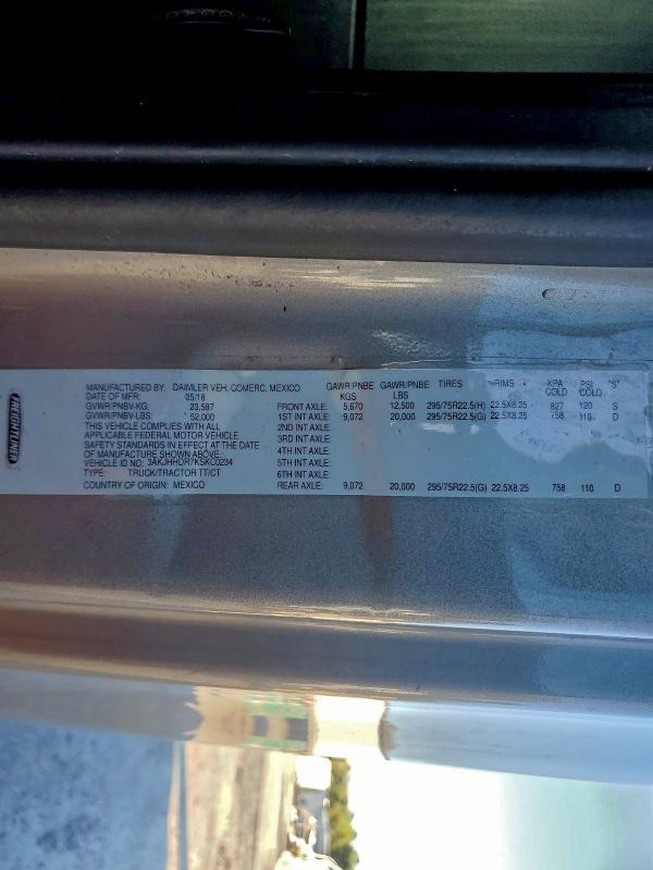 2019 Freigliner 2019 Freightliner Cascadia 126 Semi Truck