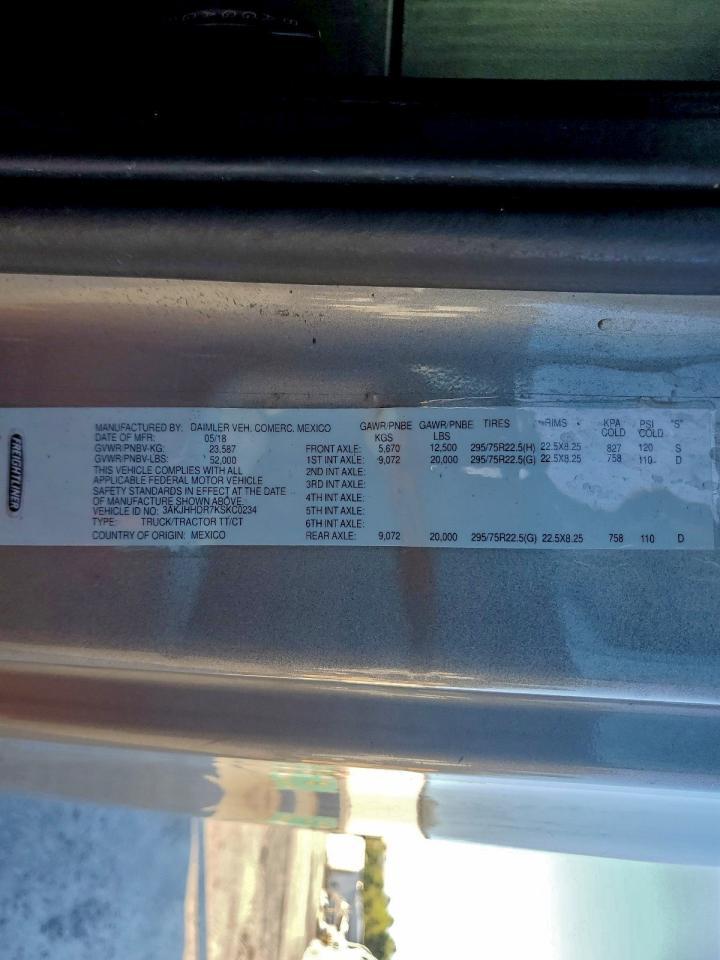 2019 Freigliner 2019 Freightliner Cascadia 126 Semi Truck