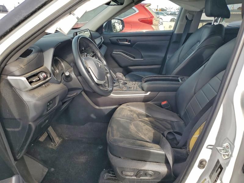 2023 Toyota Highlander l