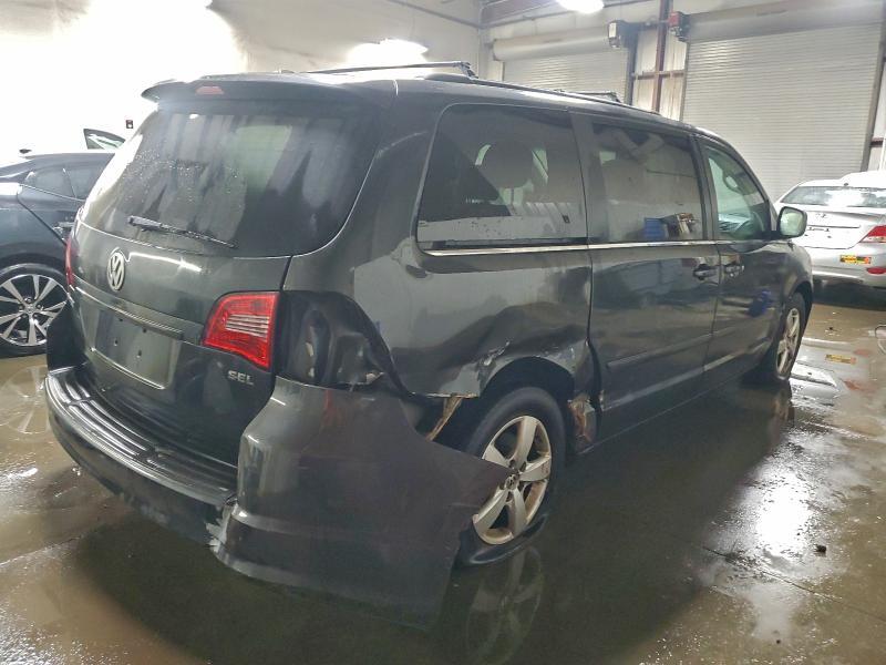 2011 Volkswagen Routan sel