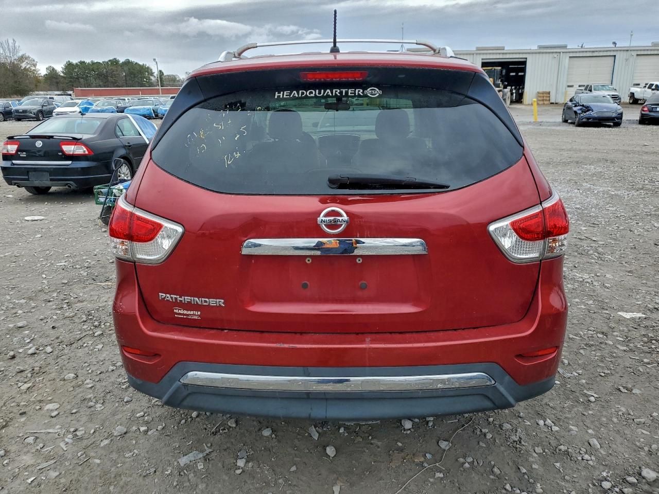 2016 Nissan Pathfinder s