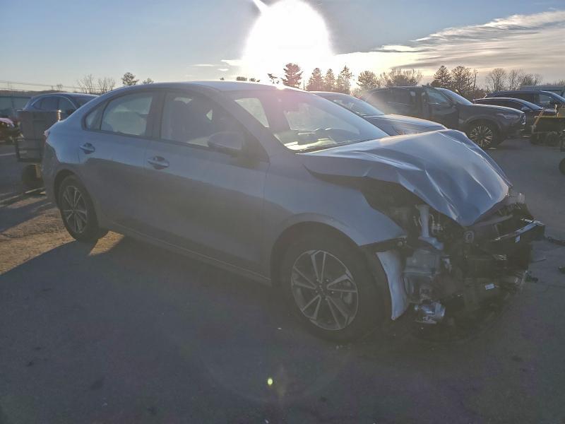 2023 KIA Forte lx