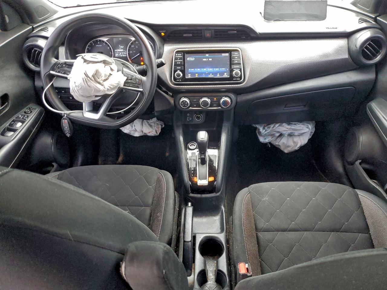 2020 Nissan Kicks s