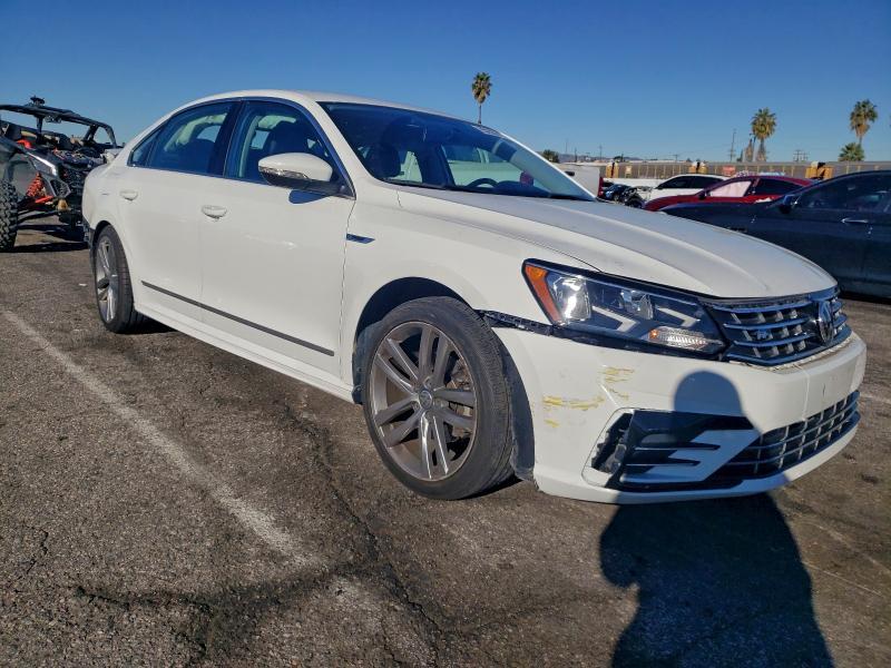 2017 Volkswagen Passat R-line