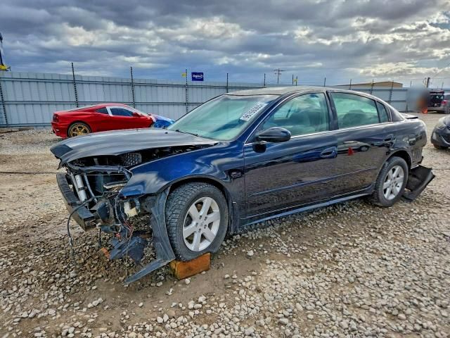 2002 Nissan Altima Base
