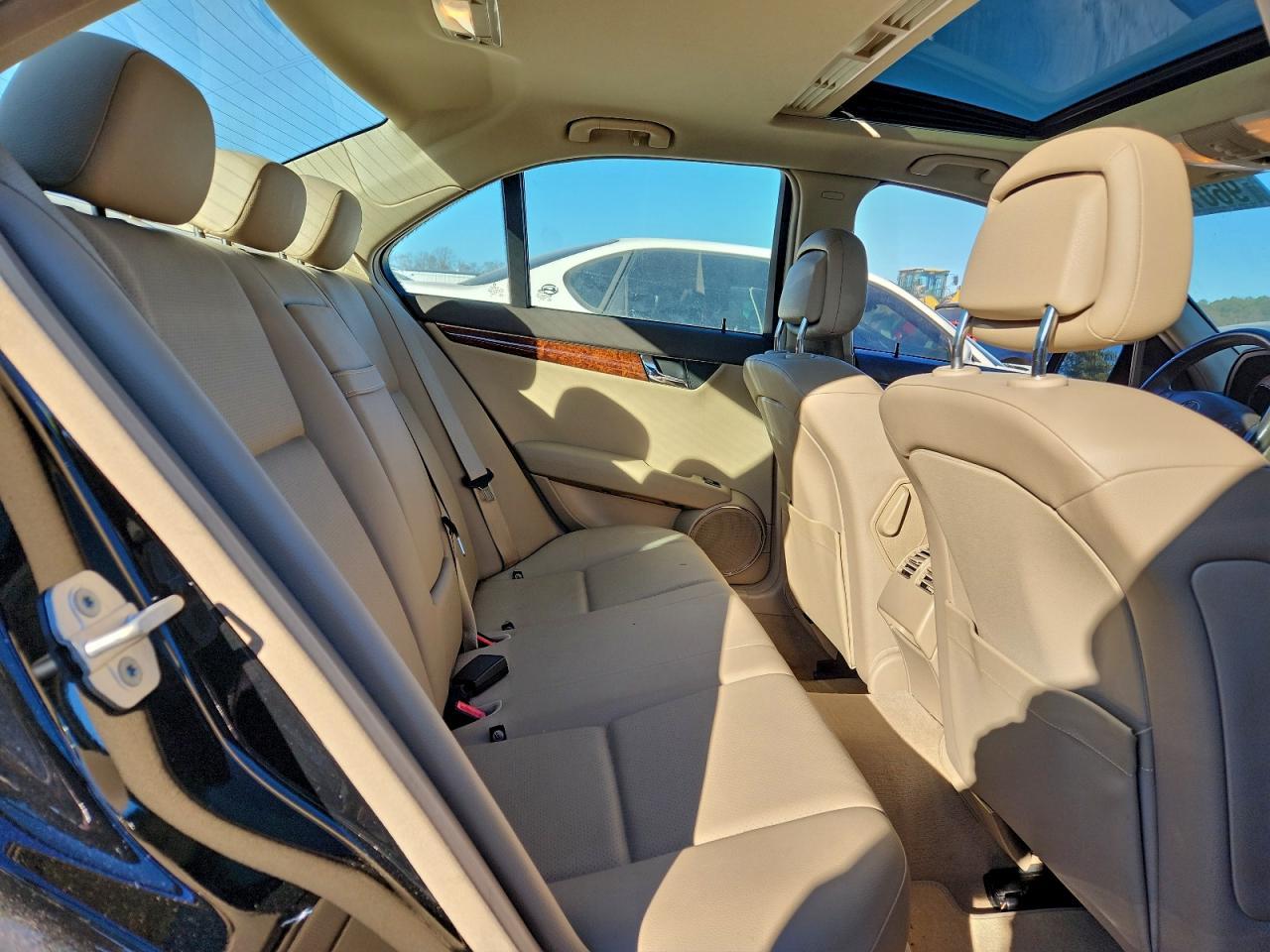 2010 Mercedes-Benz C300