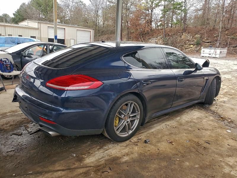 2014 Porsche Panamera 2