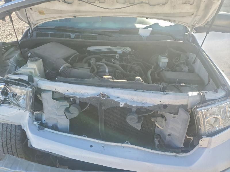 2012 Toyota Tundra Double cab SR5