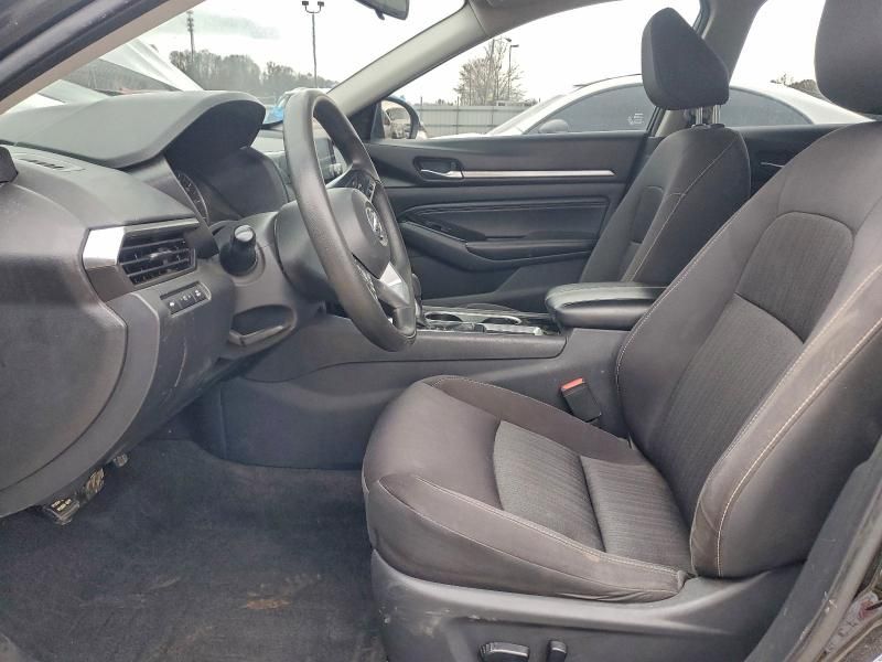 2021 Nissan Altima sv