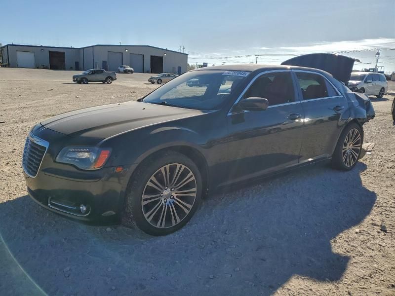 2013 Chrysler 300 s