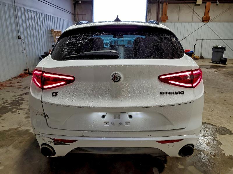2021 Alfa Romeo Stelvio ti