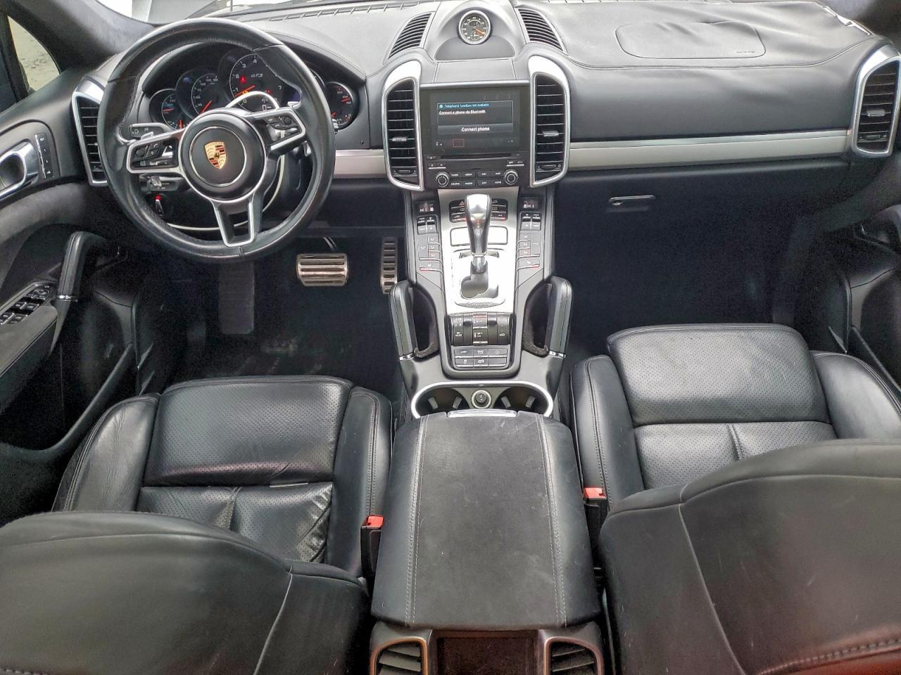 2017 Porsche Cayenne gts
