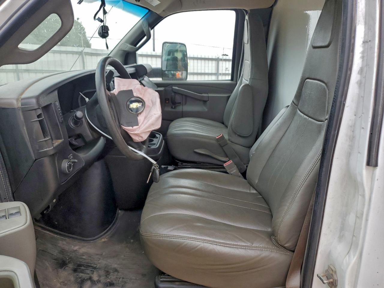 2019 Chevrolet Express G3500 BOX Truck