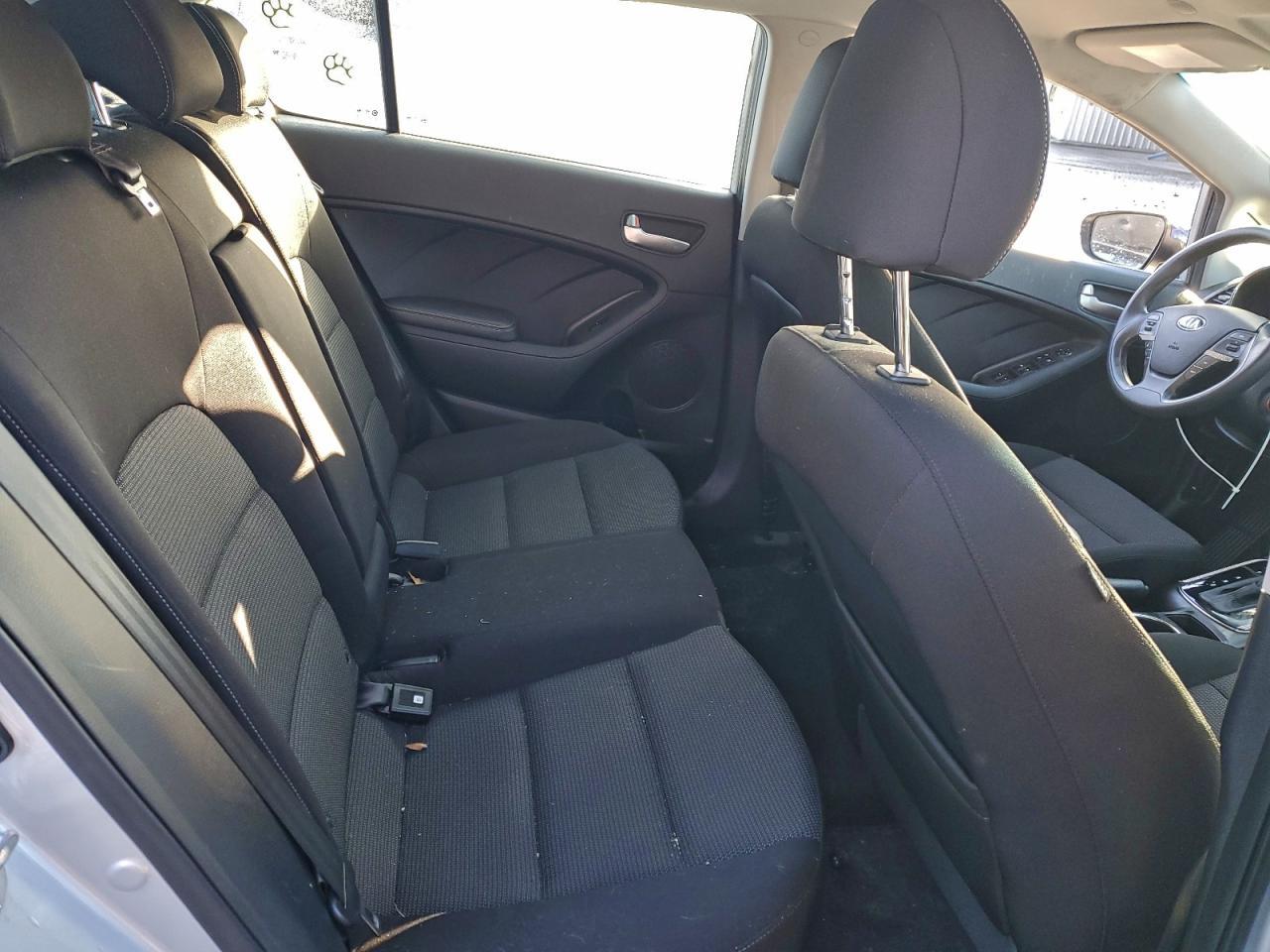 2017 KIA Forte lx