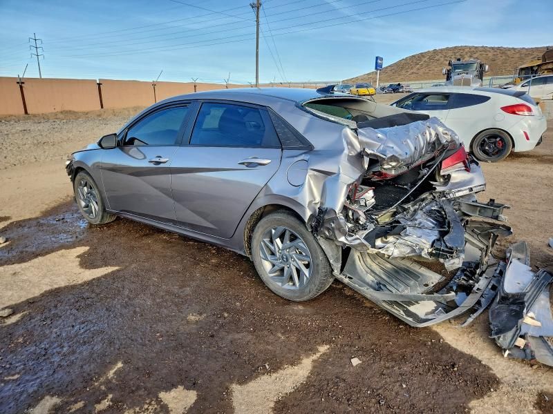 2024 Hyundai Elantra sel