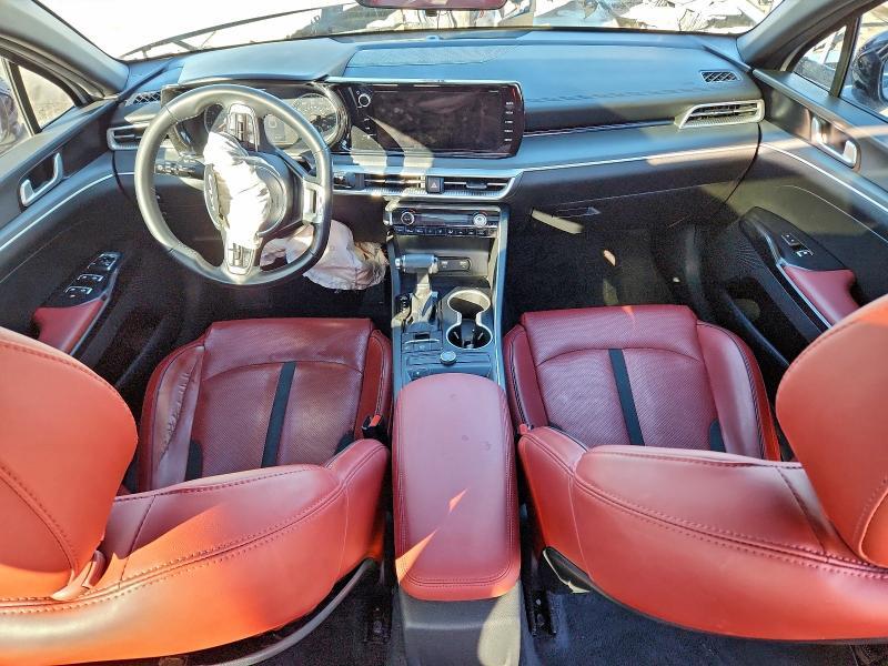 2022 KIA K5 gt Line