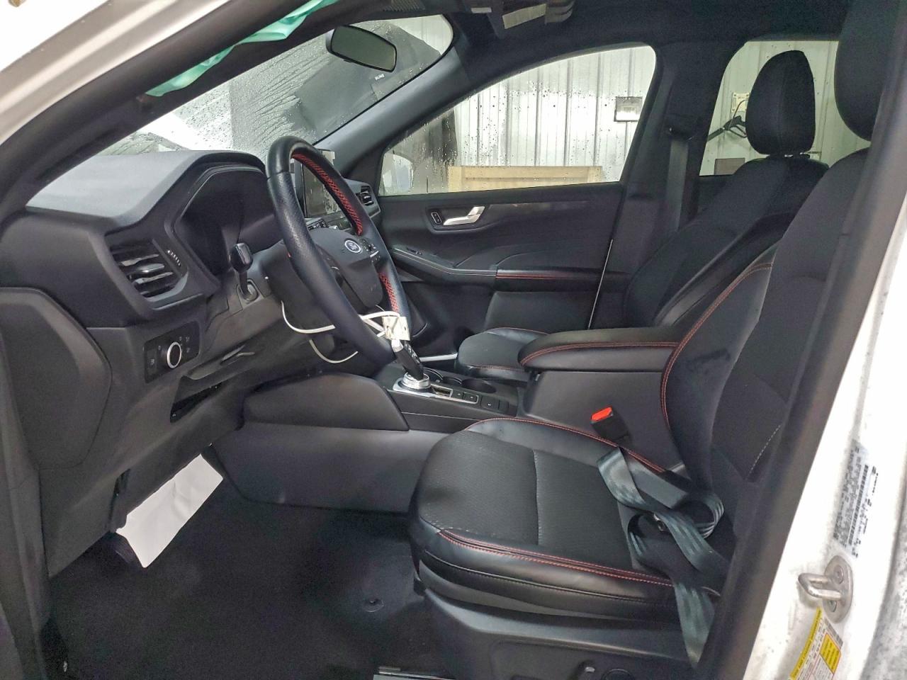 2025 Ford Escape st Line