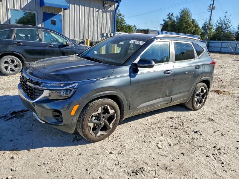2025 KIA Seltos s