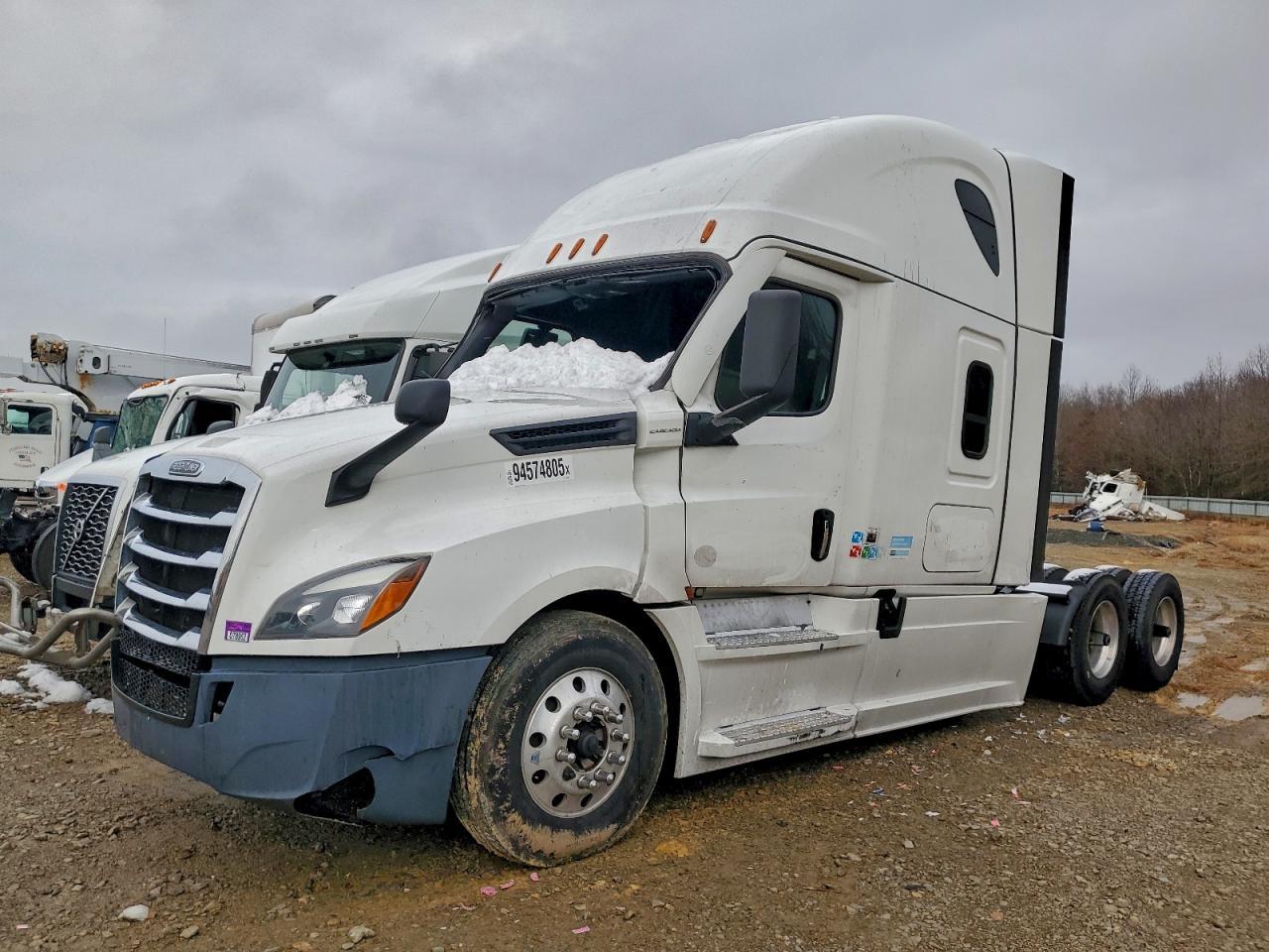 2021 Freightliner Cascadia 126