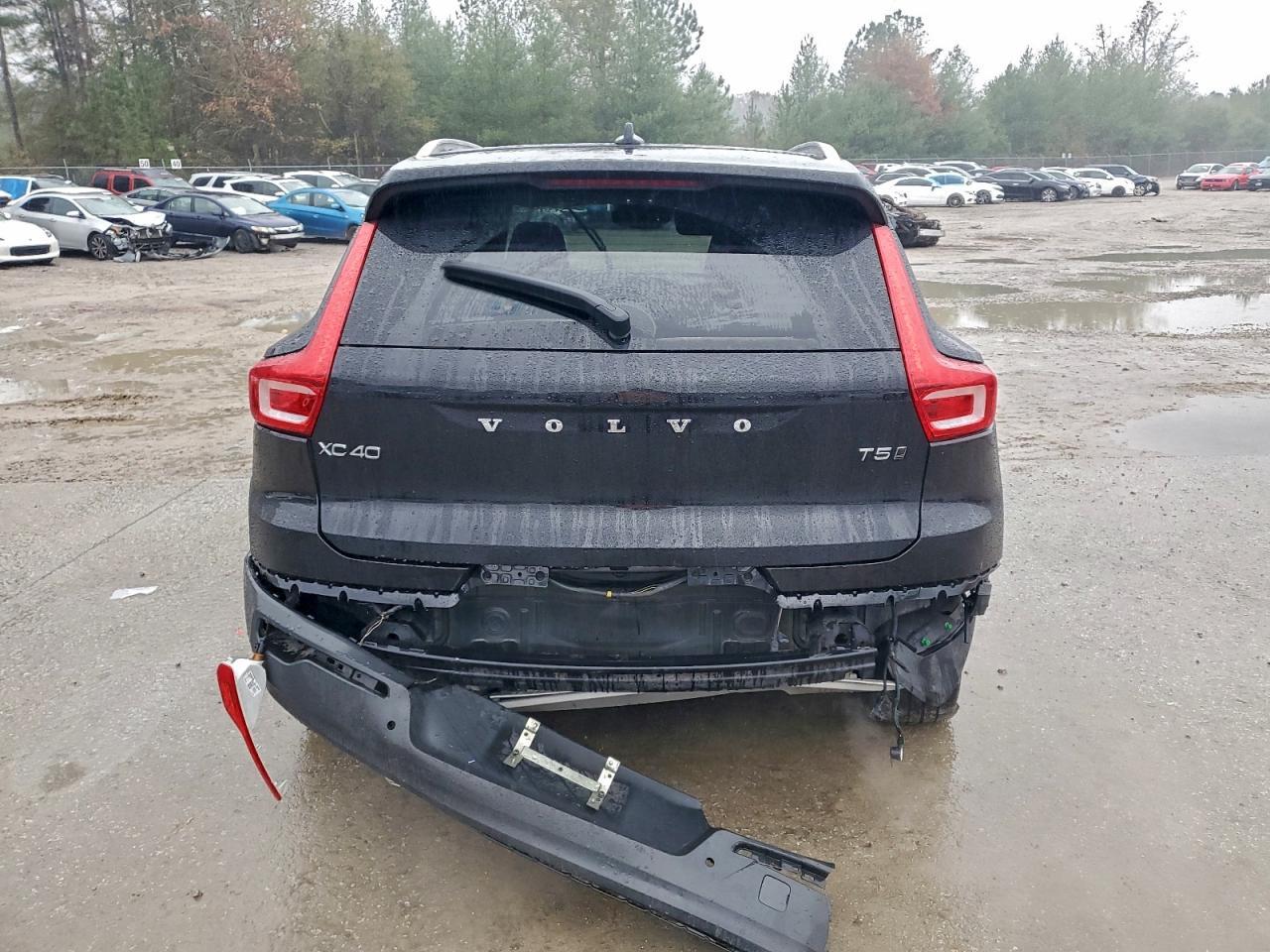 2019 Volvo Xc40 T5 Momentum