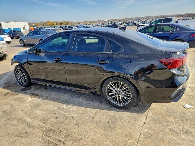 2024 KIA Forte gt Line