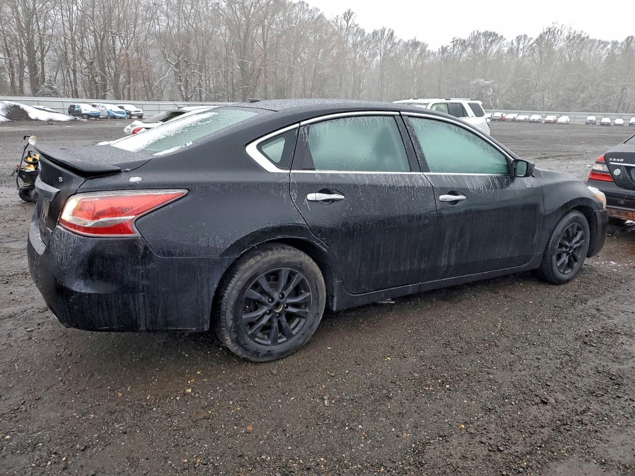 2015 Niss Altima 2.5 s