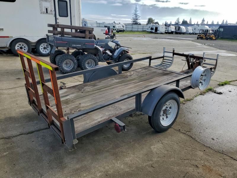 1993 Texas Bragg 4x8lb Utility Trailer