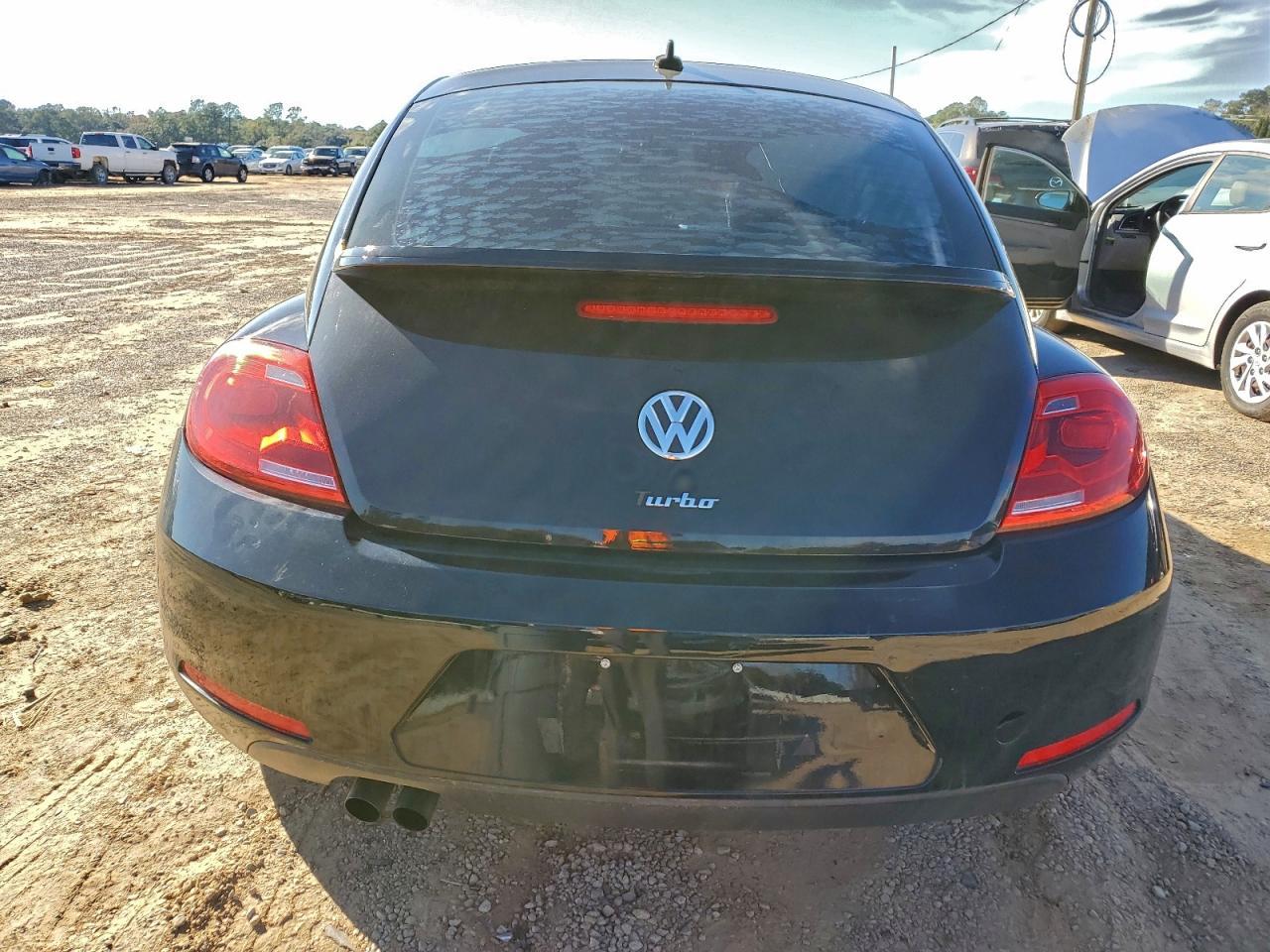 2016 Volkswagen Beetle se