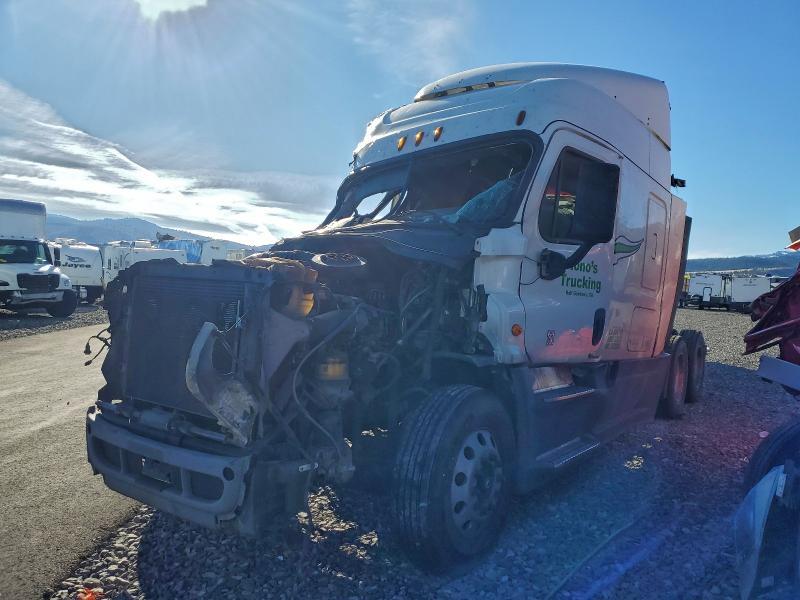 2015 Freightliner Cascadia Semi Truck