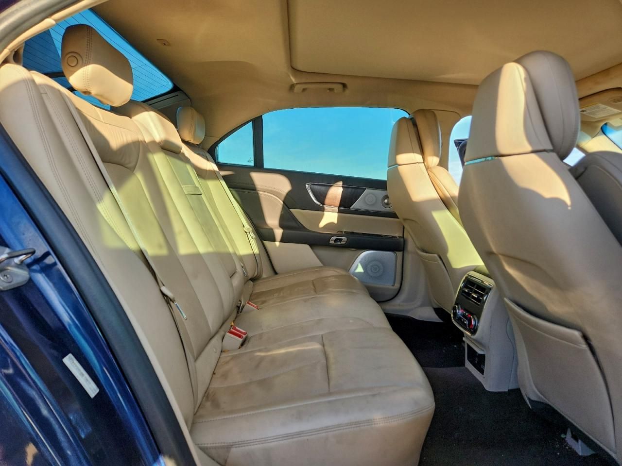 2017 Lincoln Continental Reserve