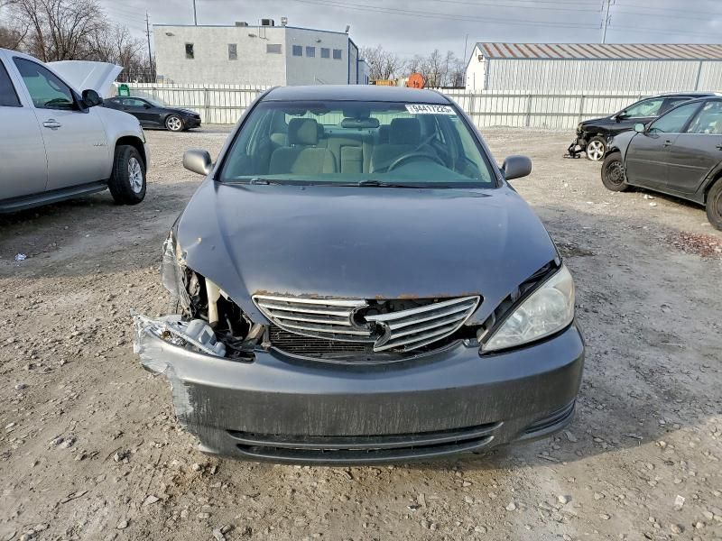 2004 Toyota Camry le