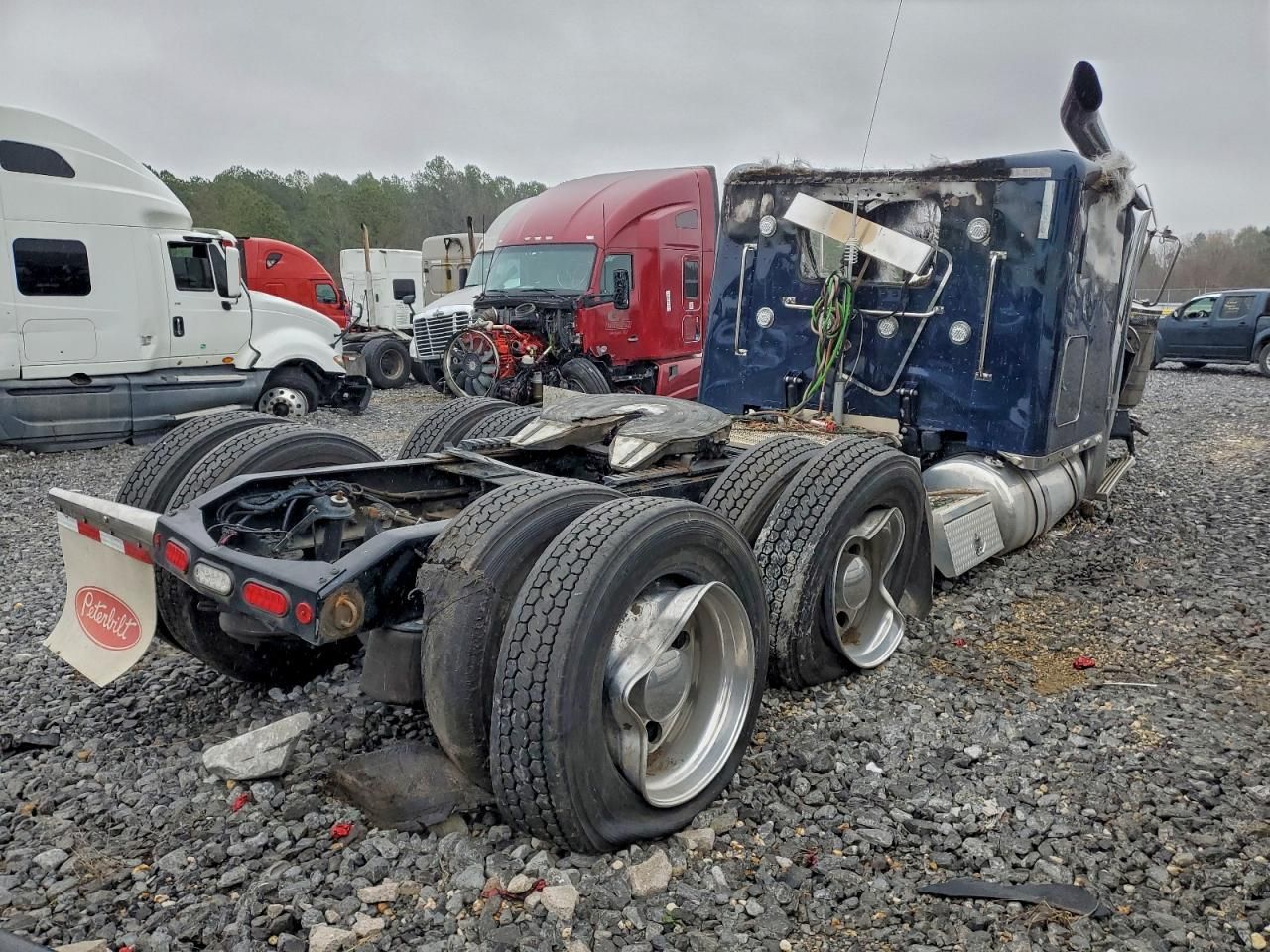 2020 Peterbilt 389 Semi Truck