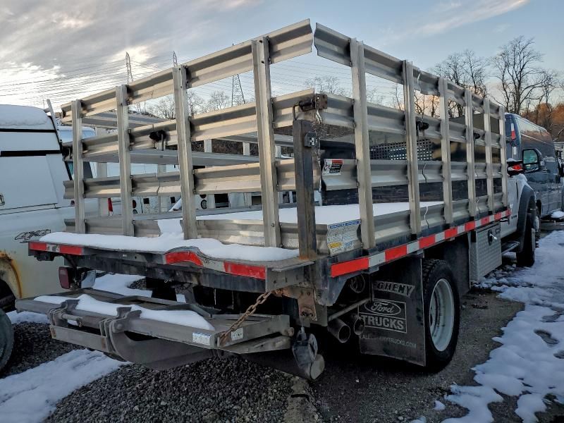 2019 Ford F550 Super Duty Flatbed Truck