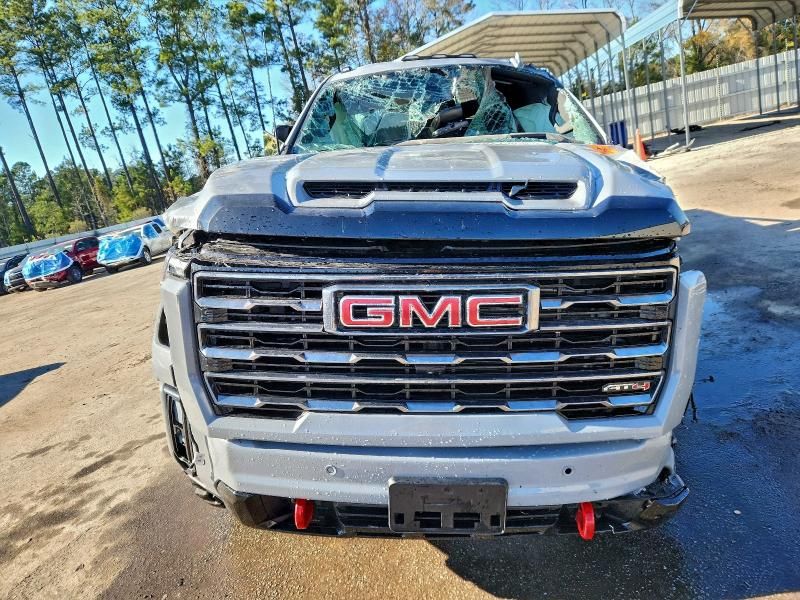 2025 GMC Sierra K2500 AT4