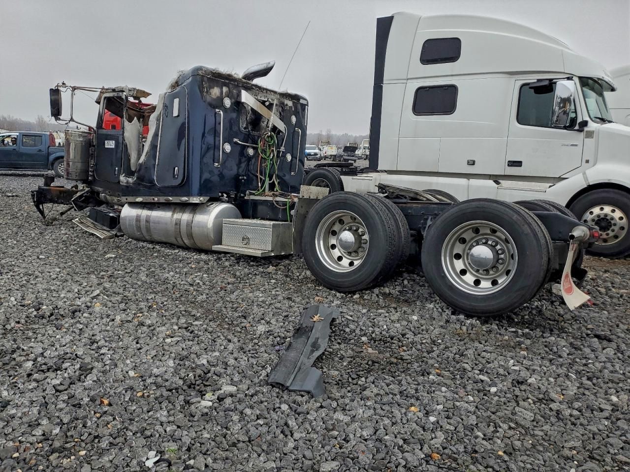 2020 Peterbilt 389 Semi Truck